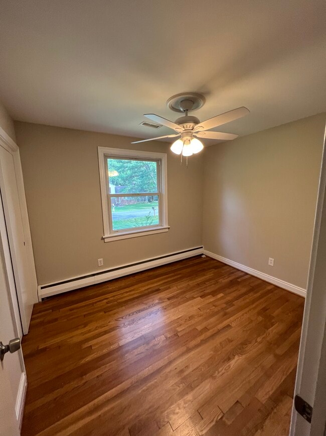 Third Bedroom - 2207 Manlyn Rd