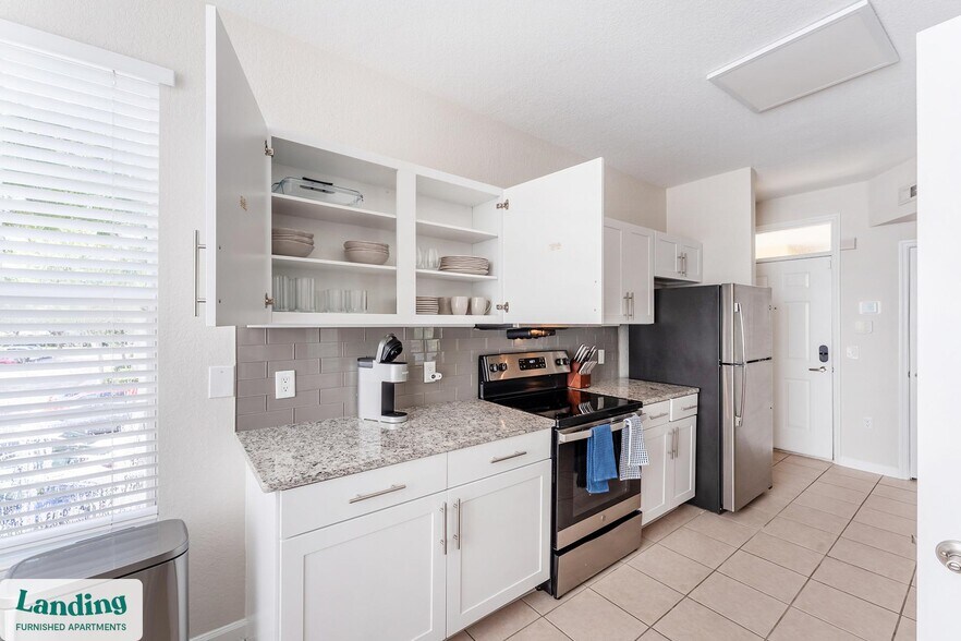 Building Photo - 2801 Biltmore Park Dr