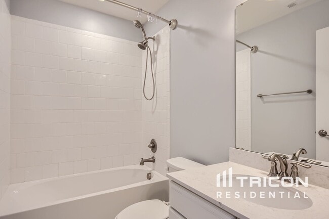 Building Photo - 2077 Morton Dr
