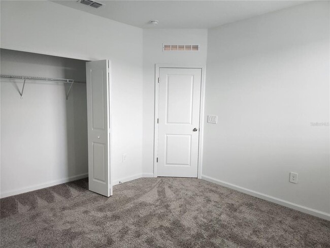 Building Photo - 203 Bogey Dr