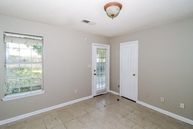 Building Photo - 7254 Calebs Ln