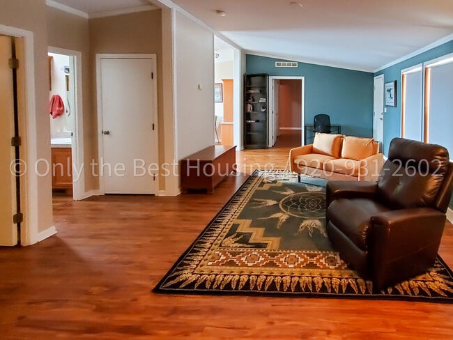Primary Photo - 38 Apple Hill Dr