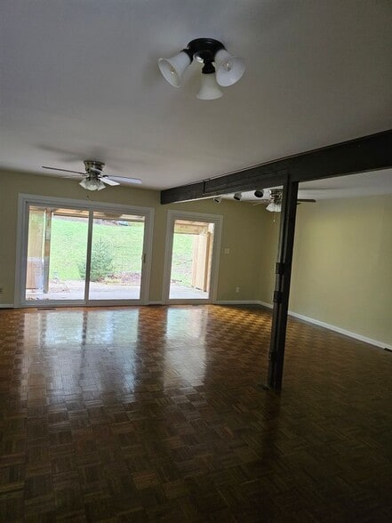 Building Photo - 65 Winged Foot Dr