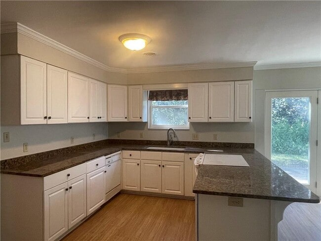 Building Photo - 205 Cater St