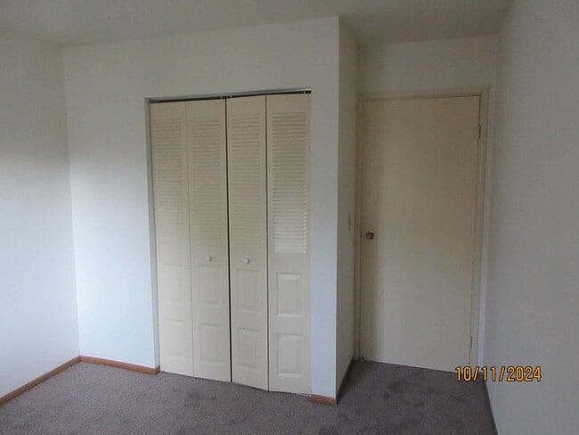 Building Photo - N111 W15784 Vienna Court # 2