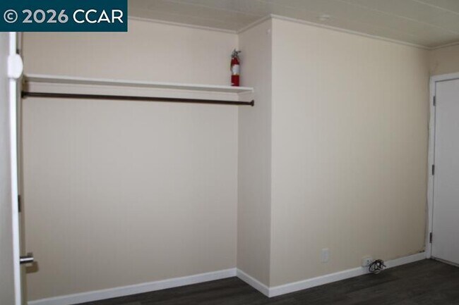 Building Photo - 2029 Nevin Ave