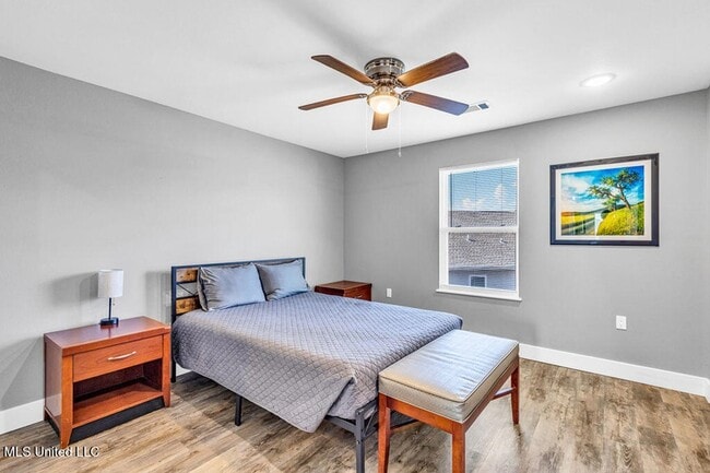 Building Photo - 103 E Orchard Loop