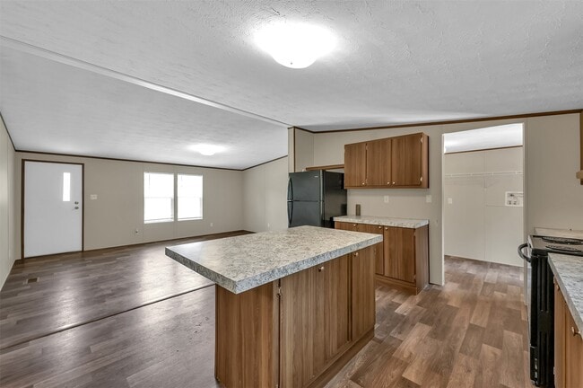 Building Photo - 26768 Dobbin-Huffsmith Rd