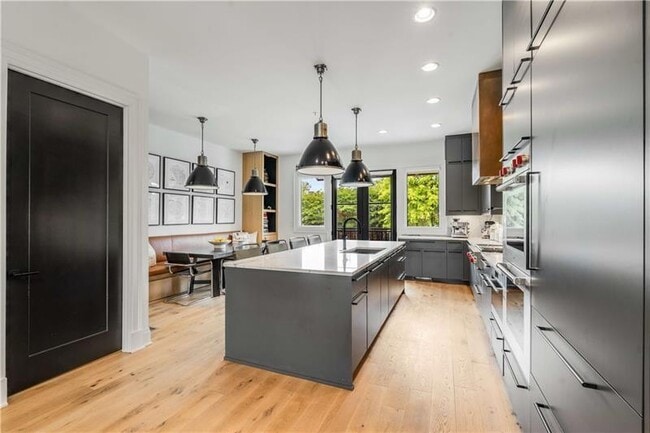 Building Photo - 661 Auburn Ave NE