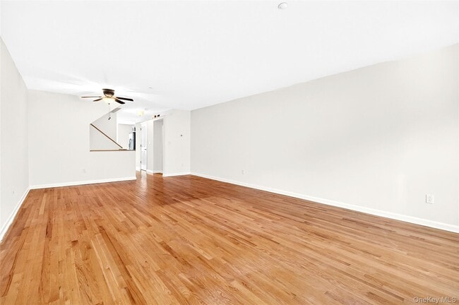 Building Photo - 17 Harbor Pointe Dr