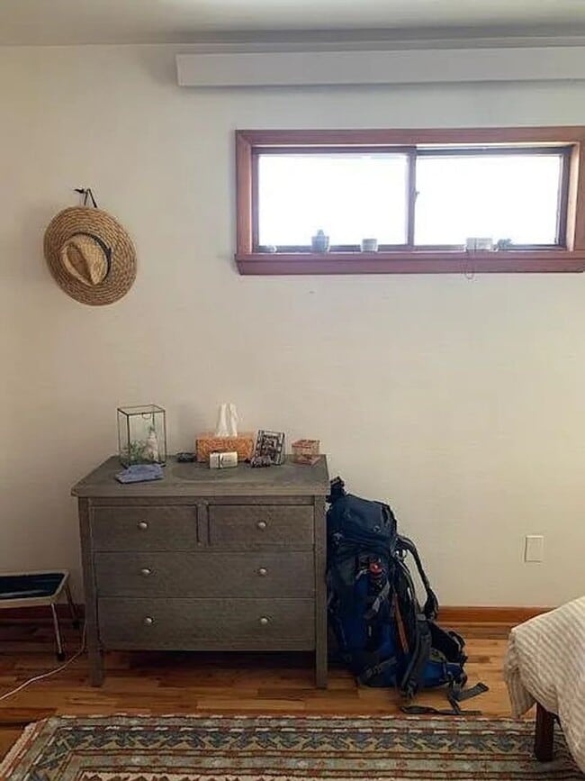 Building Photo - 1 Bedroom Apartment Available Now!