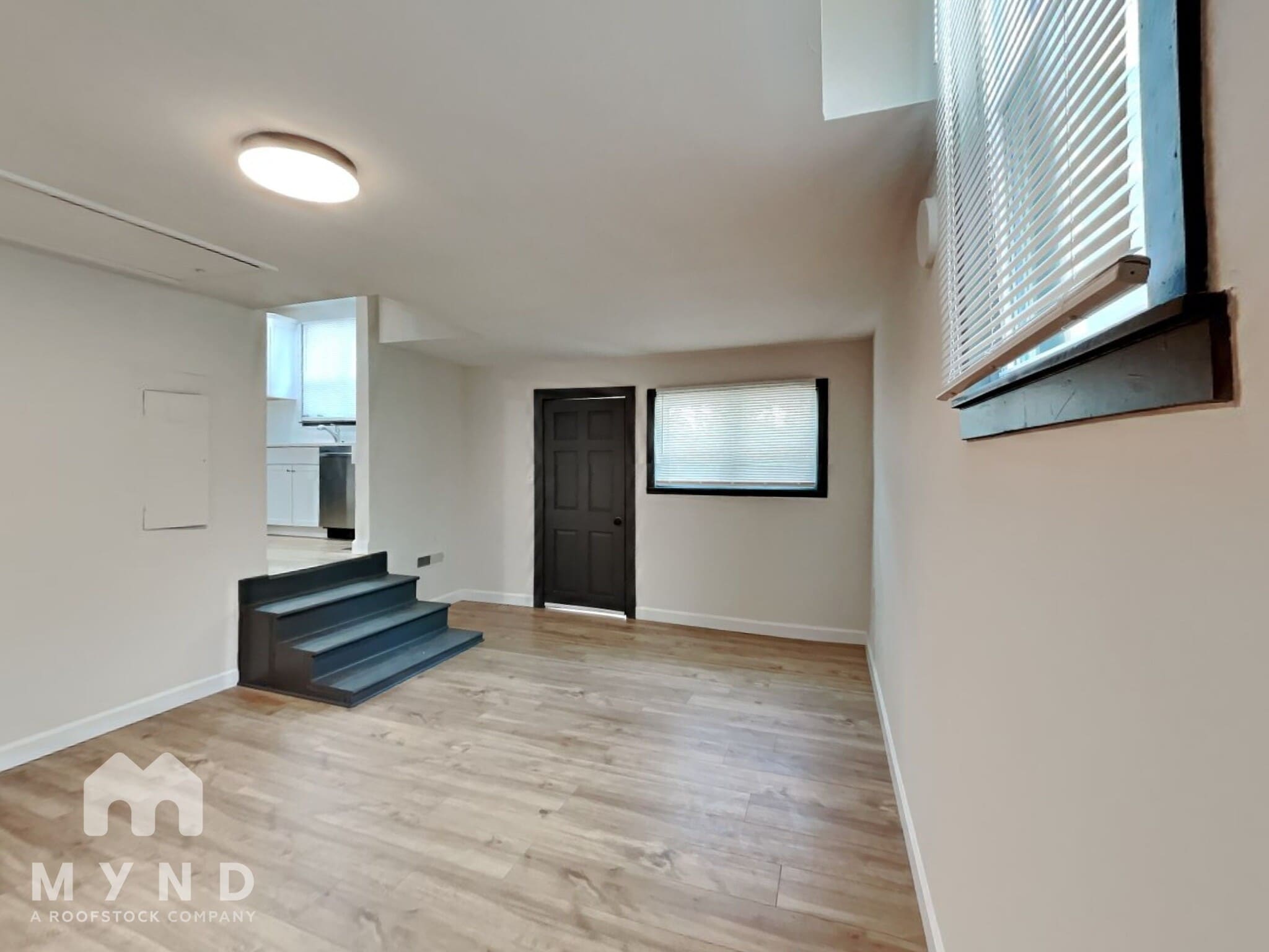 Building Photo - 352 Melpar Dr