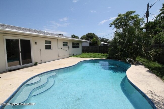 Building Photo - 3222 Galleon Ave NE