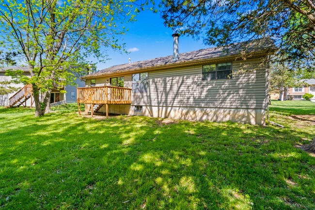 Building Photo - 3609 Madera Dr