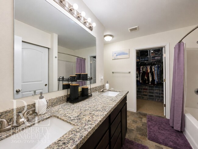 Building Photo - Spacious 3-Story Home with Flexible Living Space, Heat Pump & Private Deck Retreat