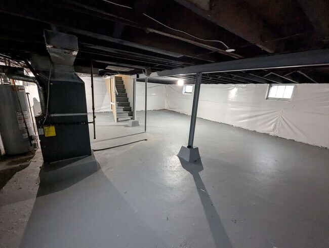 Building Photo - Take Aim at Fletcher - $1000 Security Deposit & 1/2 Off Your First Month!