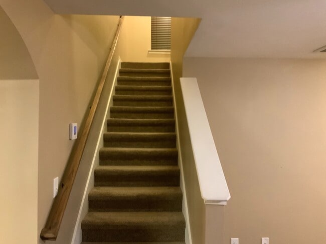 Building Photo - Price Reduction. Chelsea Park!!!  4 Bedroo...