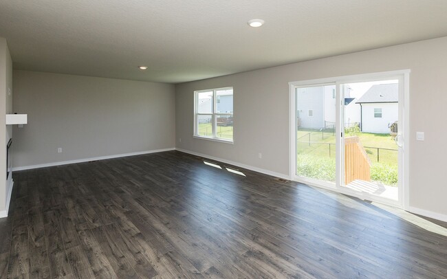 Building Photo - Single Family Home in PRIME Bondurant Loca...