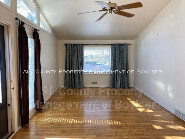 Building Photo - 260 30th St