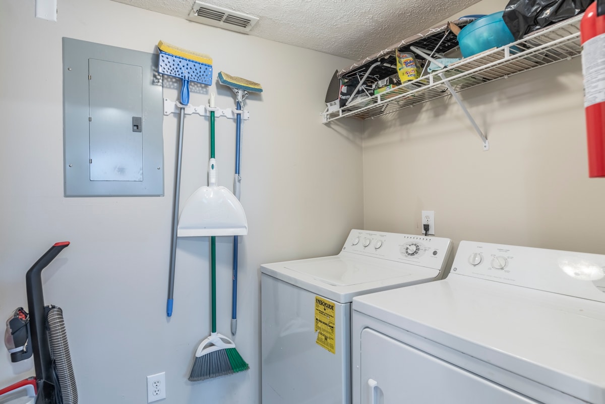 Furnished Unit - Laundry Room (Downstairs) - 1255 Louisville St