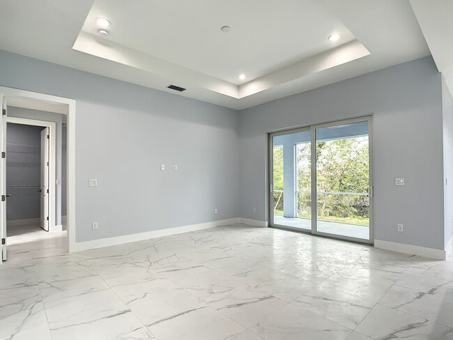 Building Photo - 2643 47th St SW