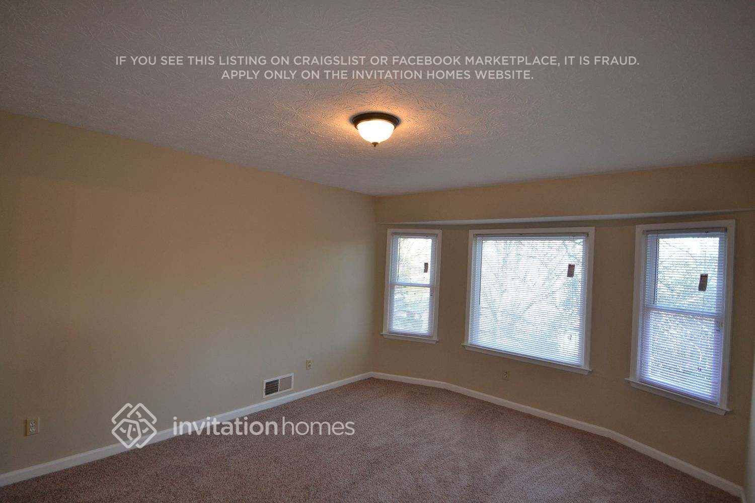 Building Photo - 2653 Laurel View Dr