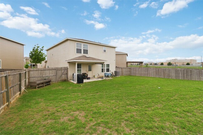 Building Photo - 12045 Silver Lining