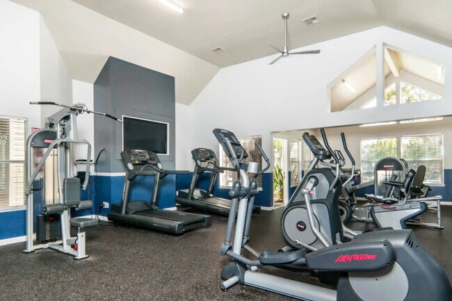 Building Photo - 513 Jibstay Ln