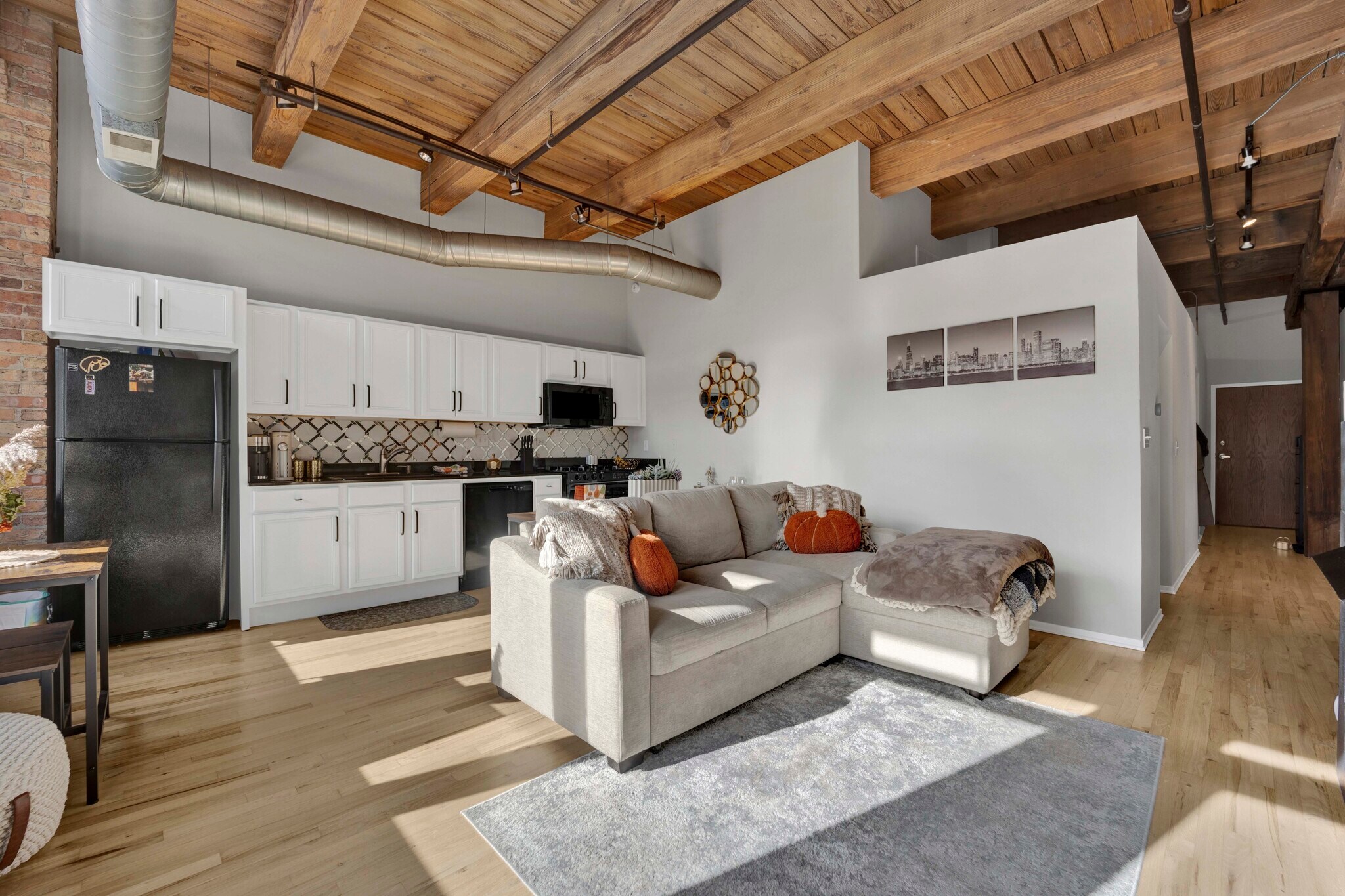 Building Photo - 625 W Jackson Blvd