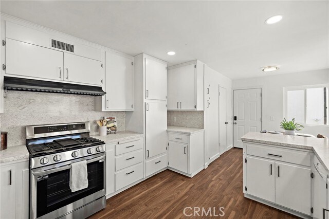 Building Photo - 696 Mystic View