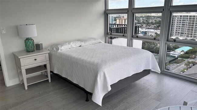 Building Photo - 531 N Ocean Blvd