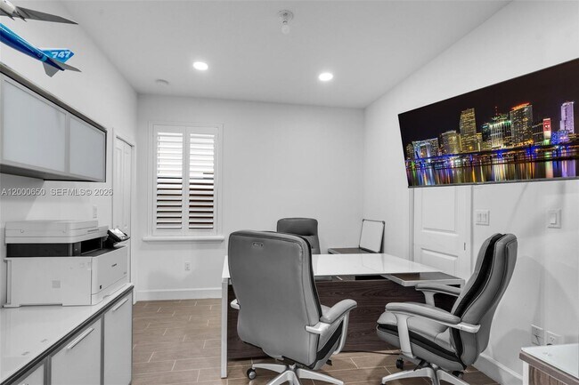 Building Photo - 5113 NW 52nd St