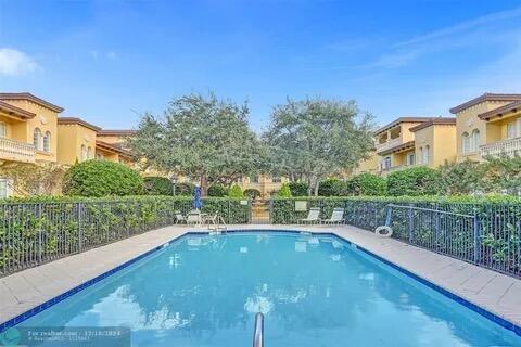 Building Photo - 210 NE 69th Cir