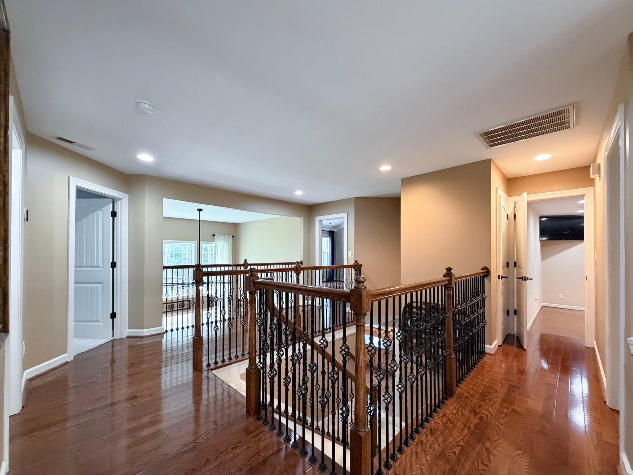 Building Photo - 5604 Pine Rock Ct