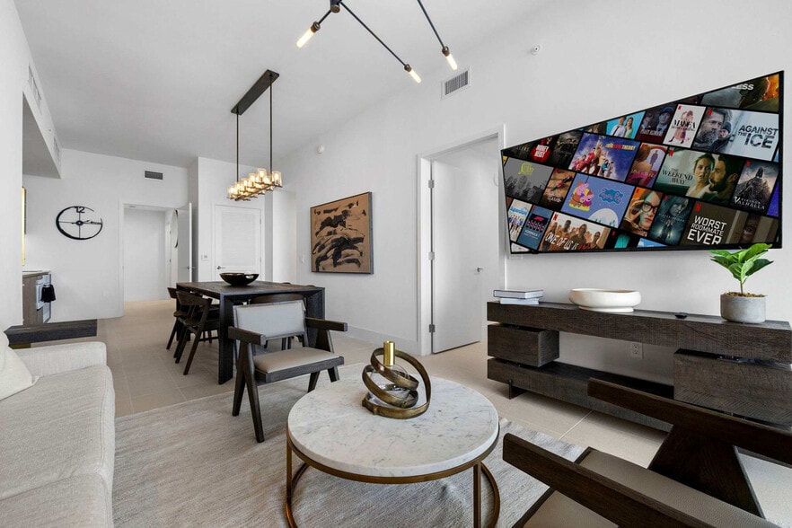 Building Photo - 159 NE 6th St