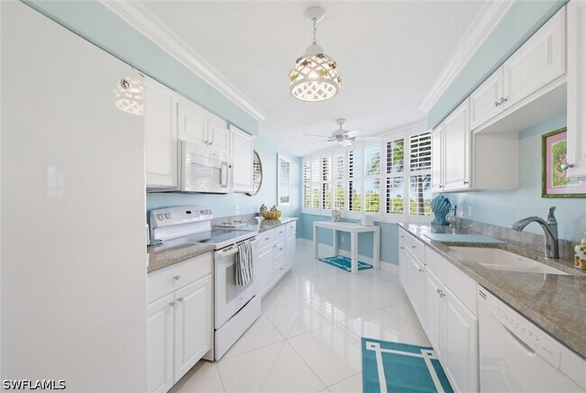 Building Photo - 6000 Pelican Bay Blvd