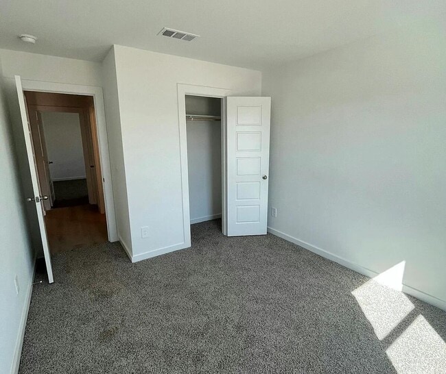 Building Photo - 7452 8th St