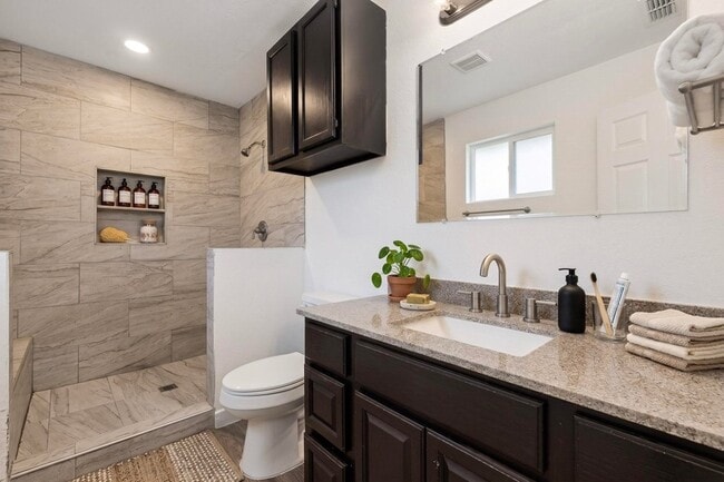 Building Photo - 5011 Briar Patch Ln