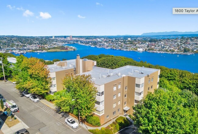 Building Photo - 1800 Taylor Ave N