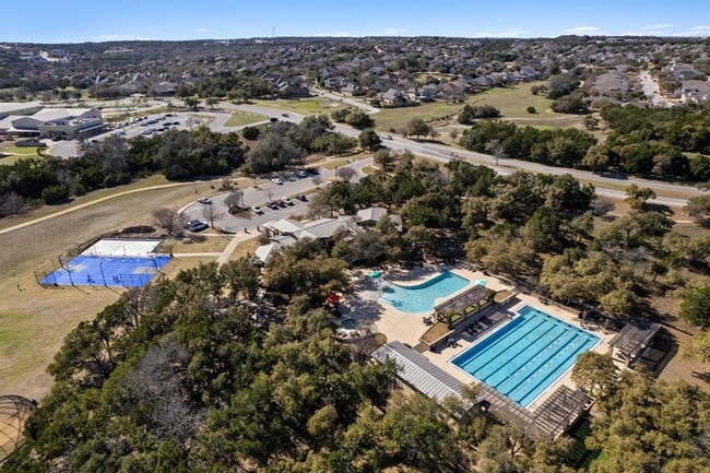Building Photo - 209 Canterbury Dr