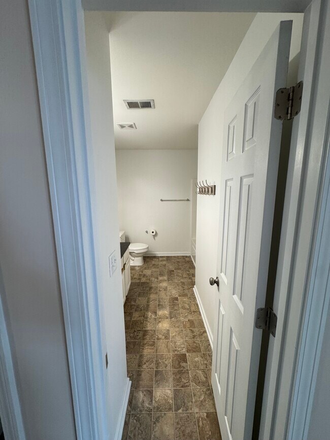 Building Photo - 127 Emanuel Creek Drive