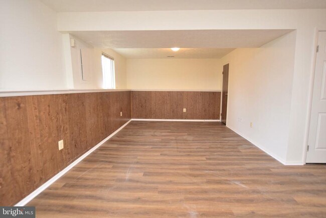 Building Photo - 3863 Beech Down Dr