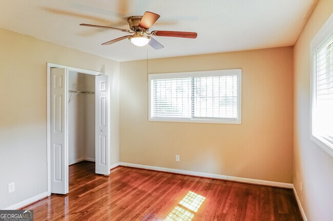 Building Photo - 3762 Elkridge Dr