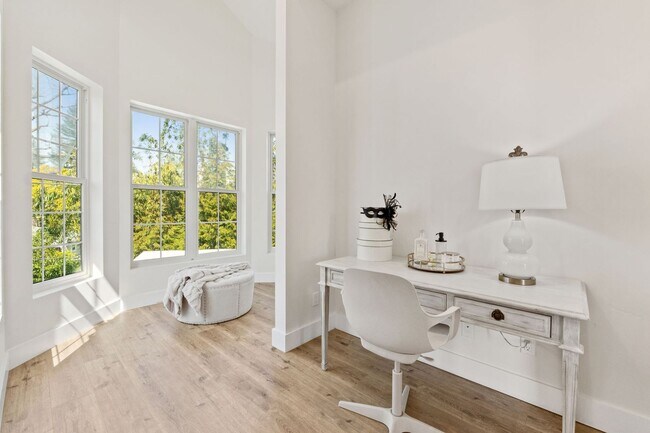 Building Photo - $15,995 - Stunning Executive Estate in Wil...