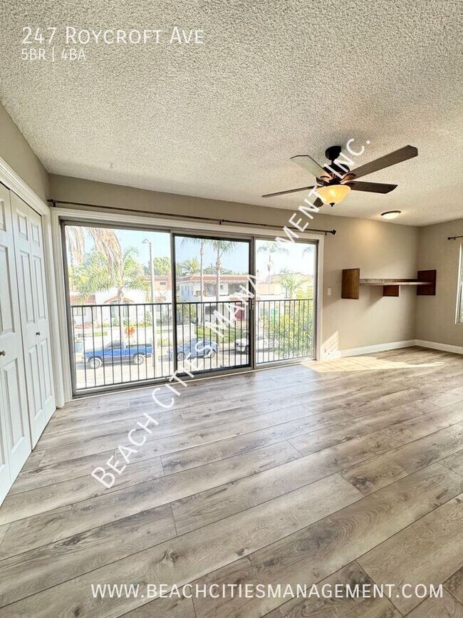 Building Photo - 247 Roycroft Ave