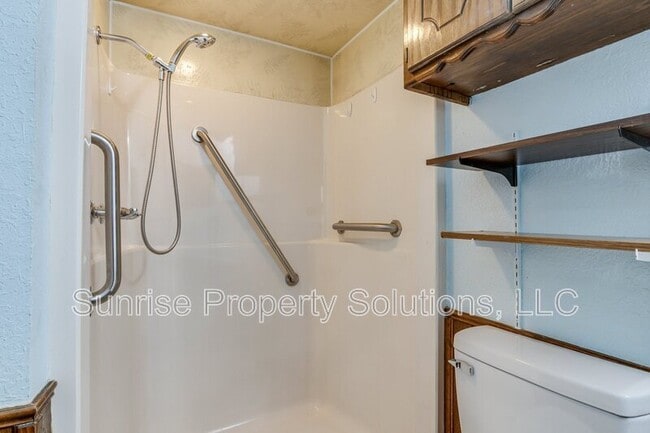 Building Photo - 1832 Michell Dr