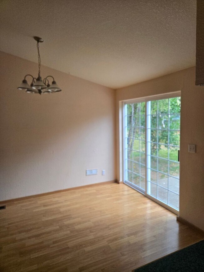 Building Photo - STATUS: PENDING APPLICATION- R10B | $1995 ...