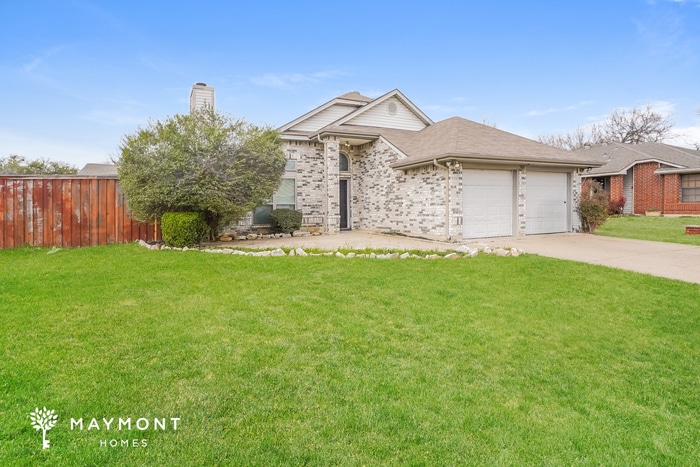 Building Photo - 6406 Mercedes Dr