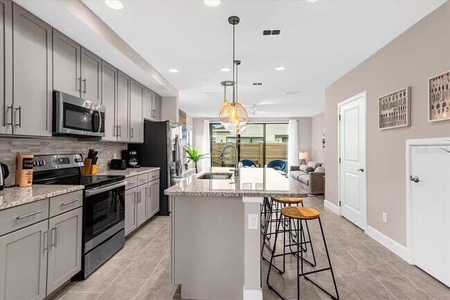 Building Photo - 4715 Terra Esmeralda Dr