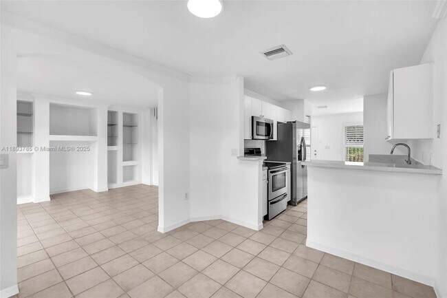 Building Photo - 2279 NW 170th Ave